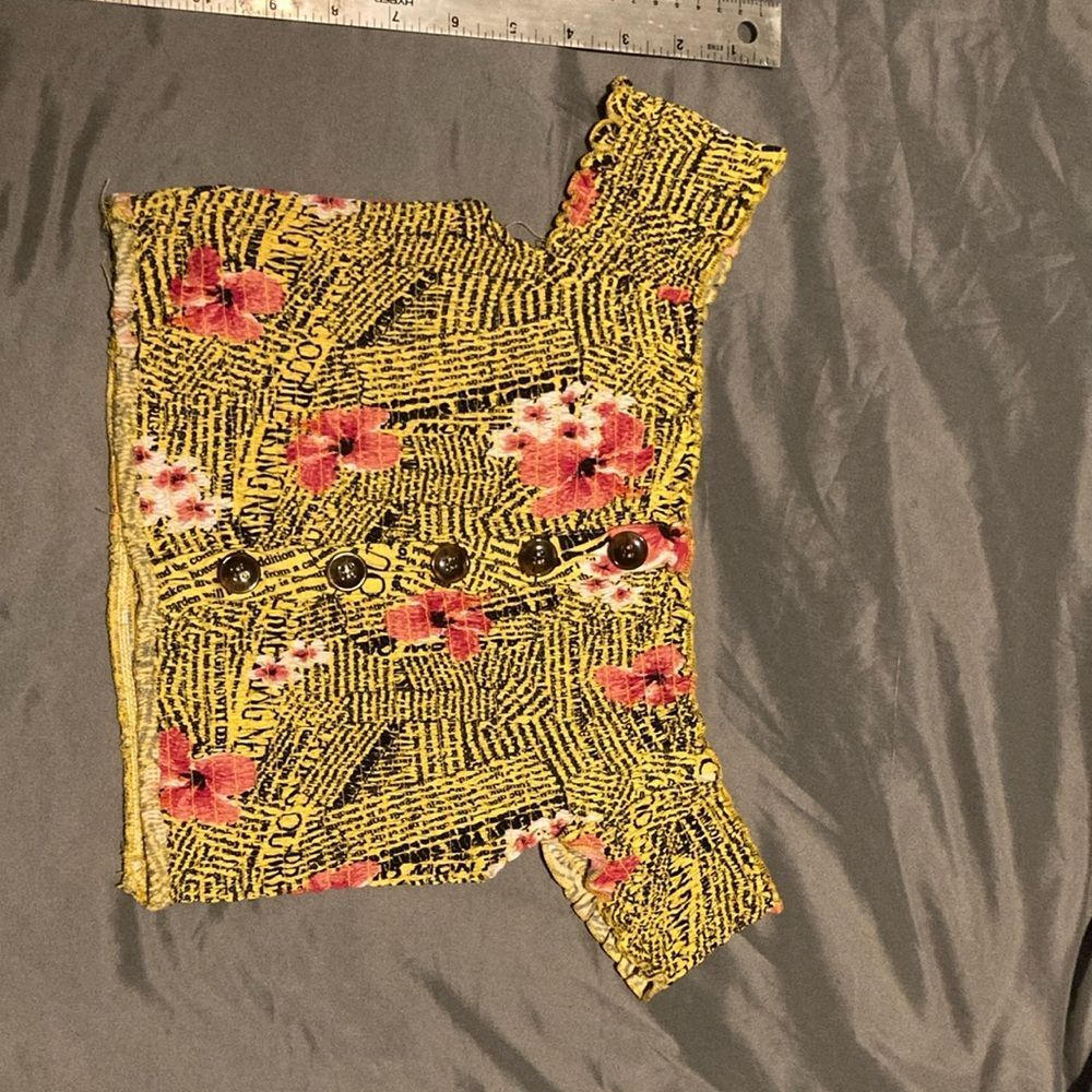 Stretchy crop top